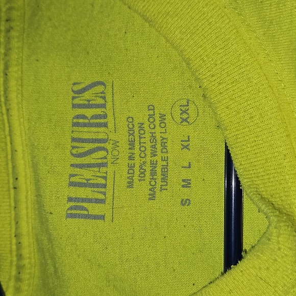 XXL Plaesures Safety Yellow Tribal tee - Picture 4 of 4